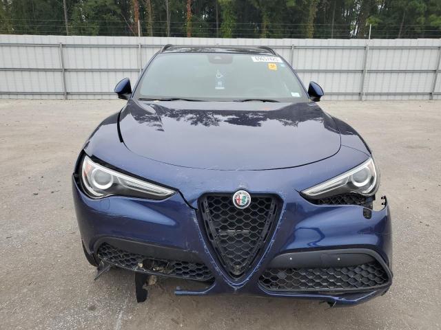 ZASFAKNN1J7B93170 - 2018 ALFA ROMEO STELVIO TI SPORT BLUE photo 5