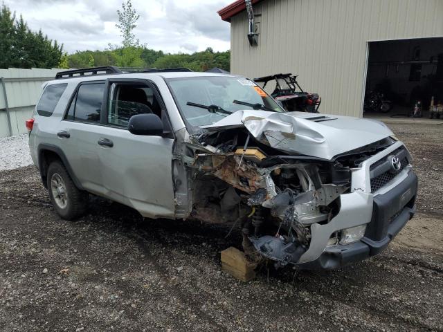 JTEBU5JR5A5003046 - 2010 TOYOTA 4RUNNER SR5 SILVER photo 4