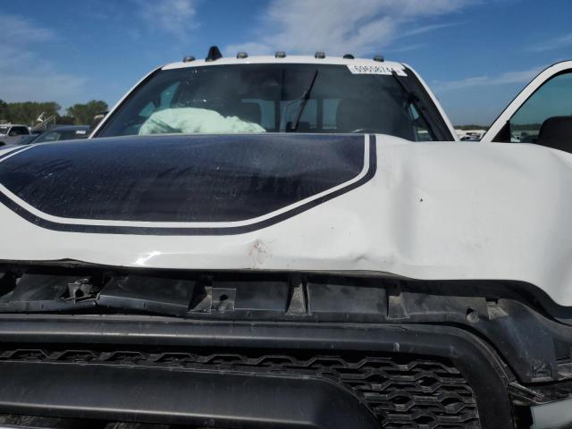 3C6TR5EJ0KG530766 - 2019 RAM 2500 POWERWAGON WHITE photo 11