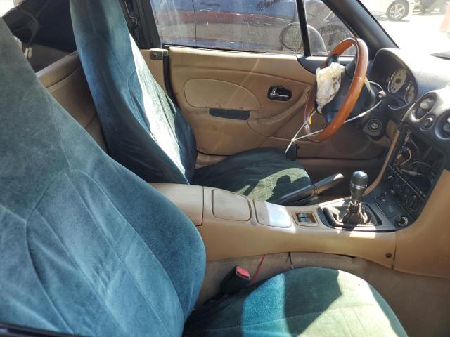 JM1NB353110204666 - 2001 MAZDA MX-5 MIATA BASE RED photo 10