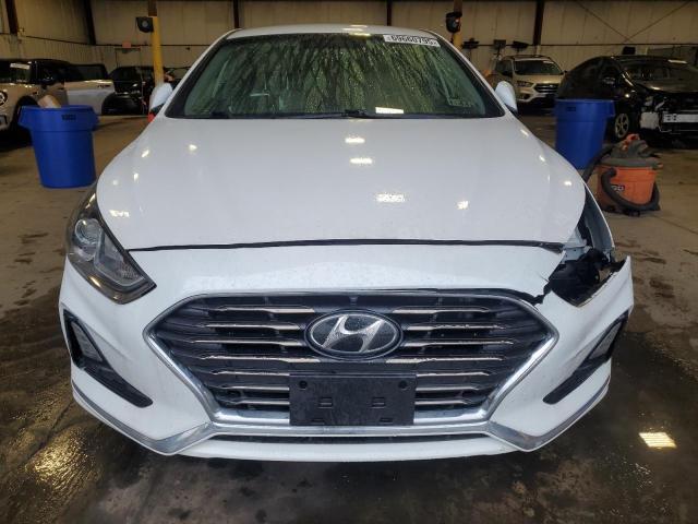 5NPE24AF0KH746688 - 2019 HYUNDAI SONATA SE WHITE photo 5