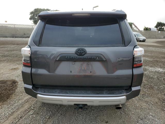 JTEBU5JR7H5469751 - 2017 TOYOTA 4RUNNER SR5/SR5 PREMIUM 灰色 照片 6