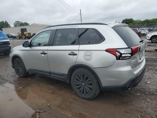 JA4AD3A38LZ010787 - 2020 MITSUBISHI OUTLANDER SE SILVER photo 2