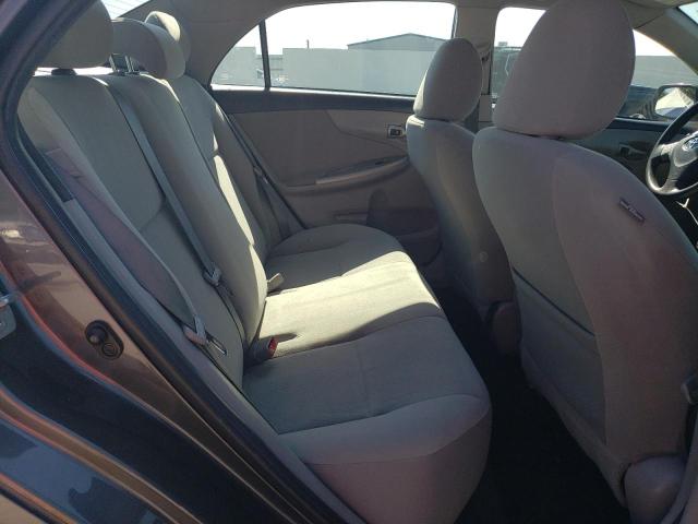 5YFBU4EEXDP150282 - 2013 TOYOTA COROLLA BASE Graphit Foto 10