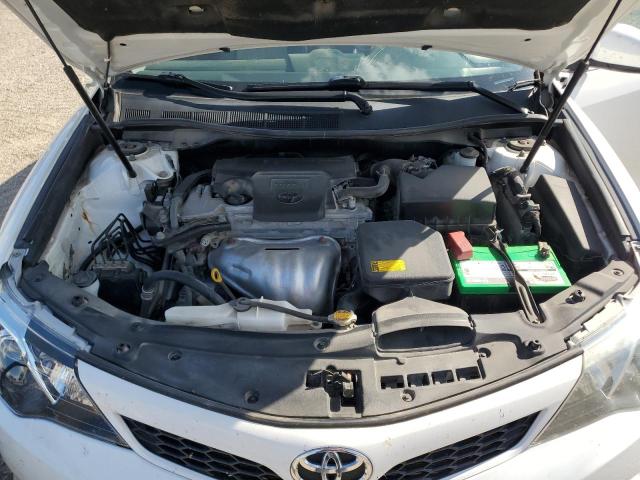 4T1BF1FK9CU125562 - 2012 TOYOTA CAMRY BASE WHITE photo 11