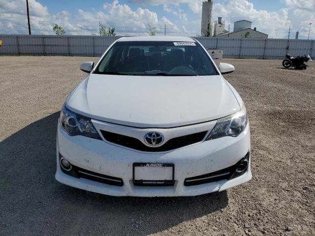 4T1BF1FK9CU125562 - 2012 TOYOTA CAMRY BASE WHITE photo 5