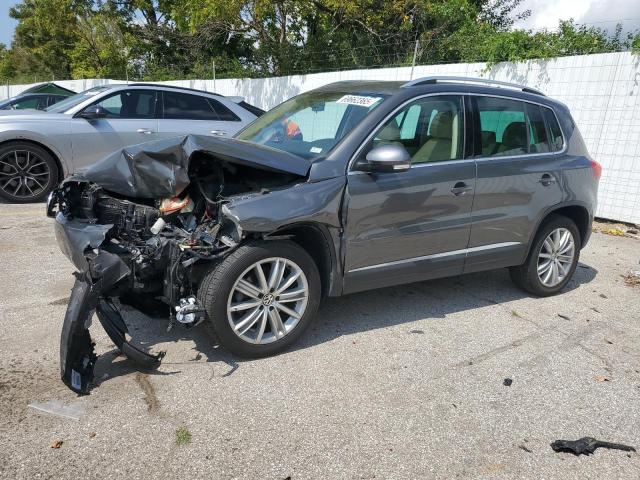 2012 VOLKSWAGEN TIGUAN S, 