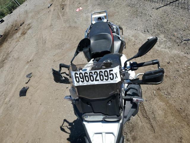 WB10B1507FZ493637 - 2015 BMW F800 GS ADVENTURE 双色 照片 5