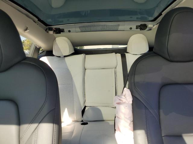 7SAYGDEE6RF083400 - 2024 TESLA MODEL Y 白色 照片 10