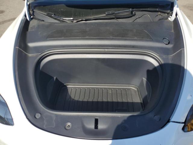 7SAYGDEE6RF083400 - 2024 TESLA MODEL Y 白色 照片 12