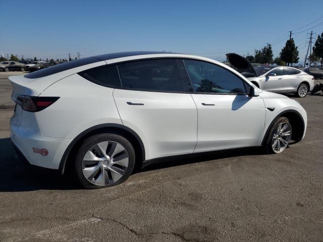 7SAYGDEE6RF083400 - 2024 TESLA MODEL Y 白色 照片 3