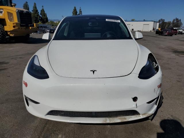 7SAYGDEE6RF083400 - 2024 TESLA MODEL Y 白色 照片 5