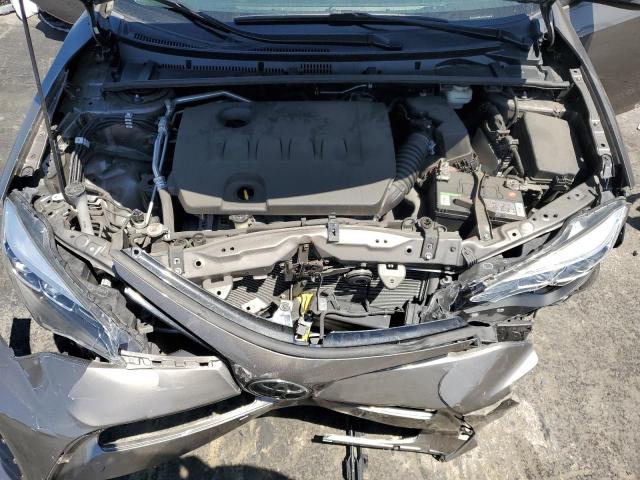 5YFBURHE4JP776169 - 2018 TOYOTA COROLLA L GRAY photo 11