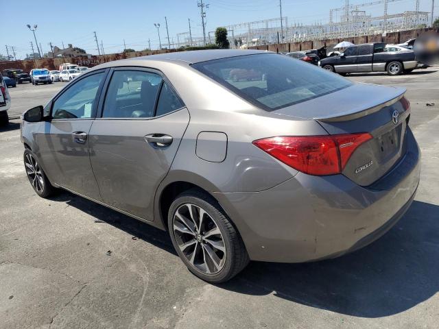 5YFBURHE4JP776169 - 2018 TOYOTA COROLLA L GRAY photo 2