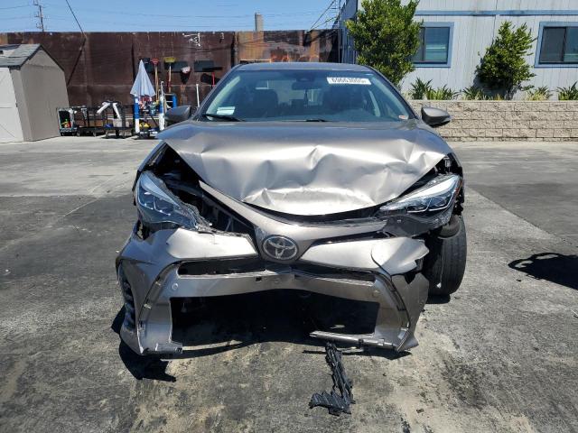 5YFBURHE4JP776169 - 2018 TOYOTA COROLLA L GRAY photo 5
