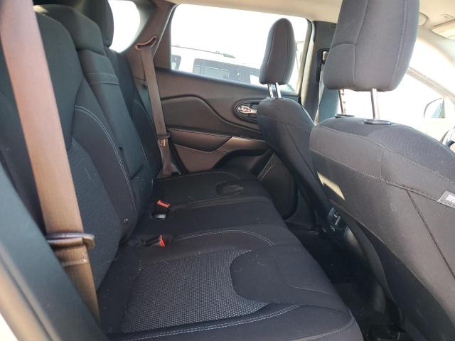 1C4PJMCB1KD299851 - 2019 JEEP CHEROKEE LATITUDE SILVER photo 11