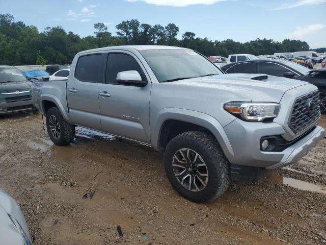 3TYCZ5AN7NT104049 - 2022 TOYOTA TACOMA DOUBLE CAB 银色 照片 4