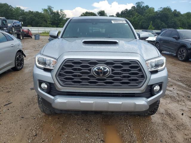 3TYCZ5AN7NT104049 - 2022 TOYOTA TACOMA DOUBLE CAB 银色 照片 5