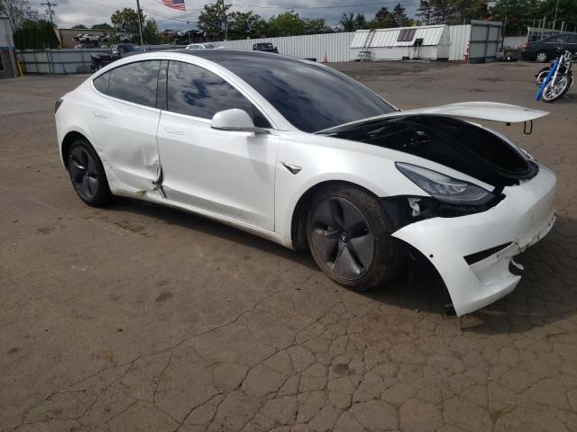 5YJ3E1EB8LF665619 - 2020 TESLA MODEL 3 WHITE photo 4
