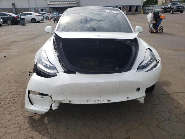 5YJ3E1EB8LF665619 - 2020 TESLA MODEL 3 WHITE photo 5