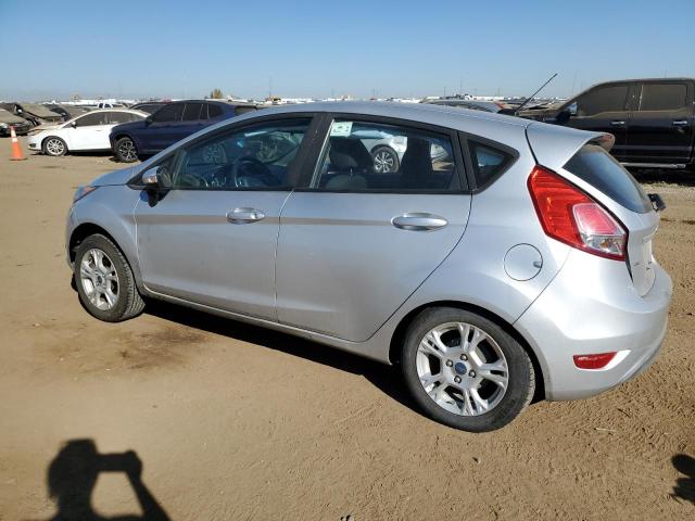 3FADP4EJ2FM225313 - 2015 FORD FIESTA SE SILVER photo 2