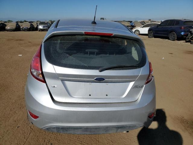 3FADP4EJ2FM225313 - 2015 FORD FIESTA SE SILVER photo 6