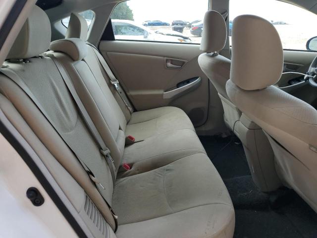 JTDKN3DUXD5576051 - 2013 TOYOTA PRIUS WHITE photo 10