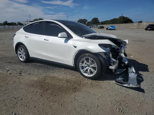 5YJYGDEE0LF015663 - 2020 TESLA MODEL Y 白色 照片 4