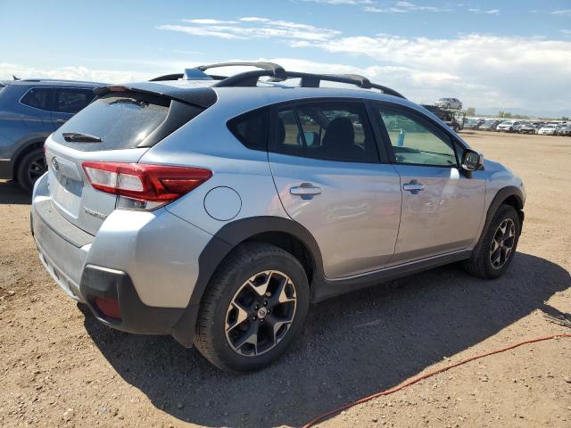 JF2GTABC4JH338296 - 2018 SUBARU CROSSTREK PREMIUM 银色 照片 3