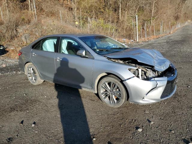 4T1BF1FK7HU354815 - 2017 TOYOTA CAMRY LE/X LE SILVER photo 4