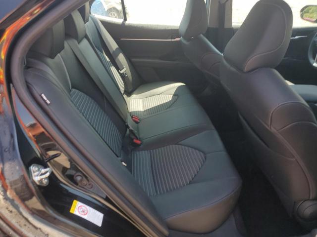 4T1B11HKXJU522996 - 2018 TOYOTA CAMRY L BLACK photo 10