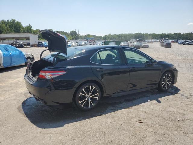 4T1B11HKXJU522996 - 2018 TOYOTA CAMRY L BLACK photo 3