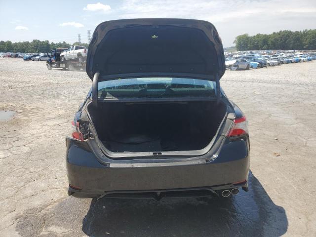 4T1B11HKXJU522996 - 2018 TOYOTA CAMRY L BLACK photo 6