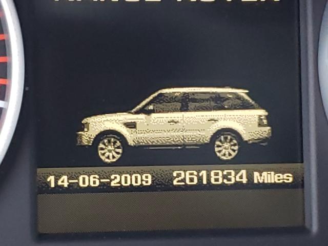 SALSF2D48AA226467 - 2010 LAND ROVER RANGE ROVE HSE WHITE photo 8