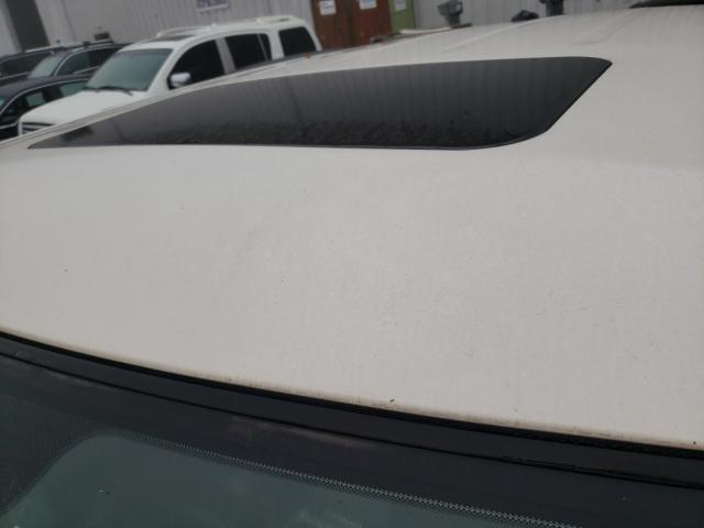 SALSF2D48AA226467 - 2010 LAND ROVER RANGE ROVE HSE WHITE photo 9