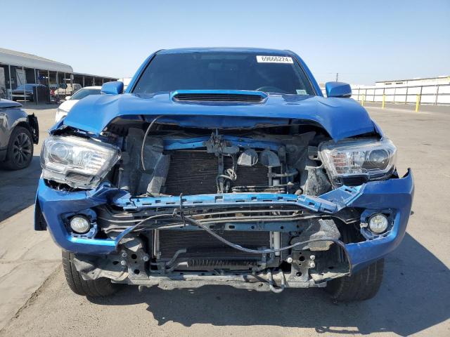 5TFAZ5CN6HX037295 - 2017 TOYOTA TACOMA DOUBLE CAB BLUE photo 5