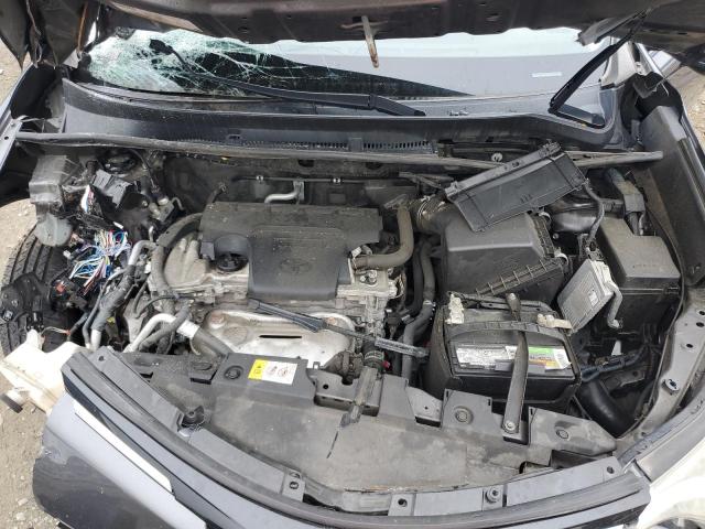 JTMBFREV4HJ130711 - 2017 TOYOTA RAV4 LE Grau Foto 12
