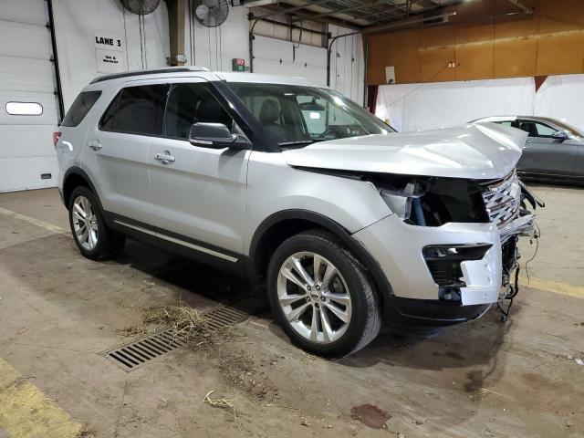 1FM5K8D84KGA57127 - 2019 FORD EXPLORER XLT 银色 照片 4