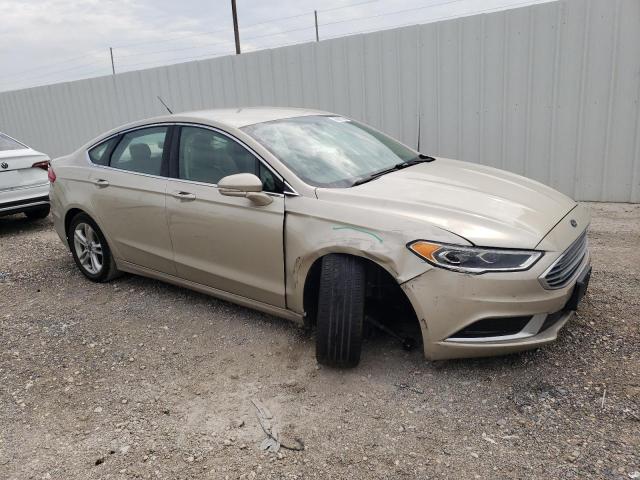 3FA6P0HD7JR140647 - 2018 FORD FUSION SE TAN photo 4