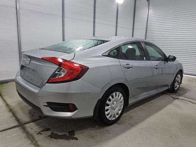 2HGFC2F53JH601174 - 2018 HONDA CIVIC LX Gümüş fotoğraf 3