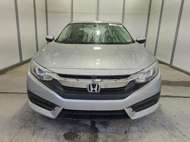 2HGFC2F53JH601174 - 2018 HONDA CIVIC LX Gümüş fotoğraf 5