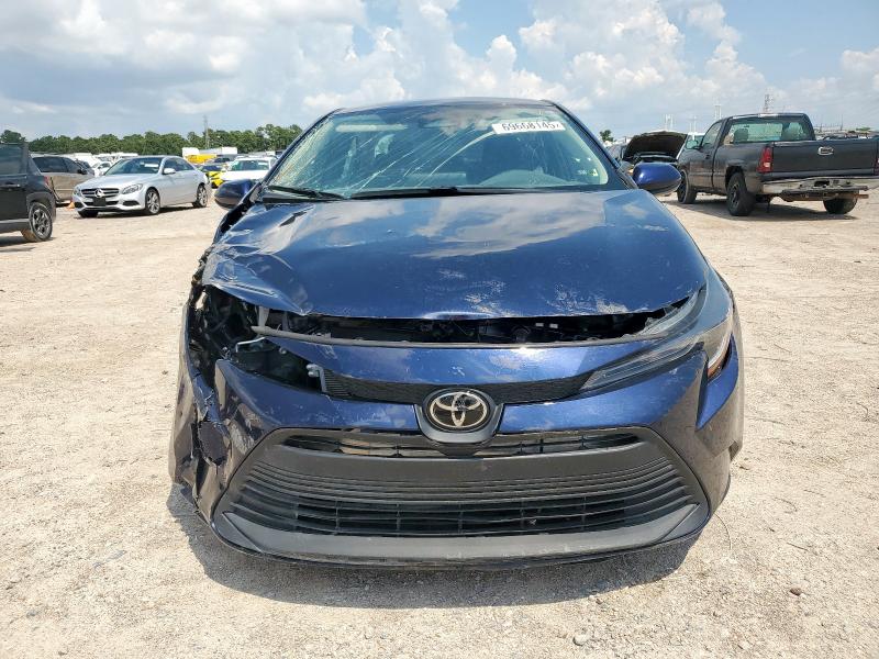 5YFB4MDE8RP193401 - 2024 TOYOTA COROLLA LE ლურჯი ფოტო 5