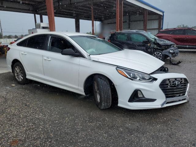 5NPE24AF6KH750891 - 2019 HYUNDAI SONATA SE WHITE photo 4