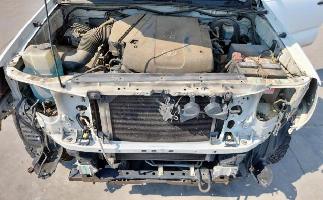 5TEJU62NX7Z376770 - 2007 TOYOTA TACOMA DOUBLE CAB PRERUNNER WHITE photo 11