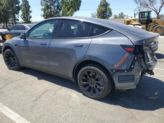 7SAYGDEE3PA081095 - 2023 TESLA MODEL Y 灰色 照片 2