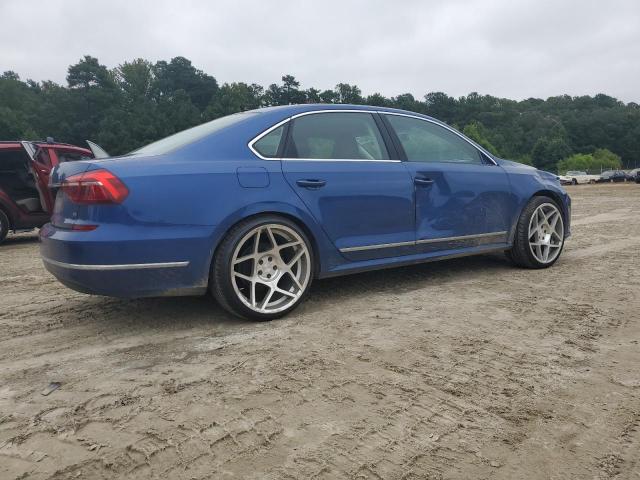 1VWAT7A32HC057532 - 2017 VOLKSWAGEN PASSAT S BLUE photo 3
