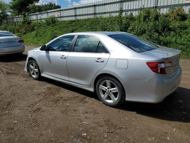 4T1BF1FK5CU550860 - 2012 TOYOTA CAMRY BASE SILVER photo 2