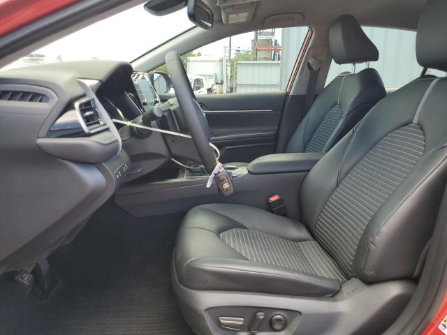 4T1T11AK2PU133874 - 2023 TOYOTA CAMRY SE NIGHT SHADE RED photo 7