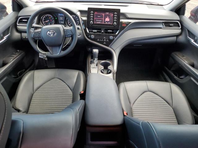 4T1T11AK2PU133874 - 2023 TOYOTA CAMRY SE NIGHT SHADE RED photo 8