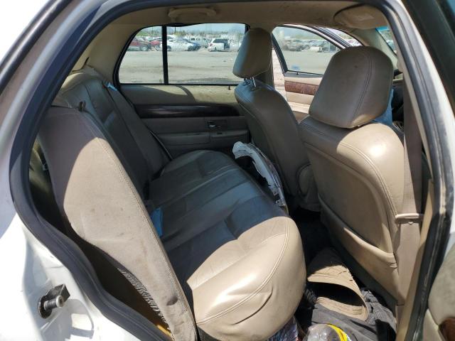 2MEFM74W15X603374 - 2005 MERCURY GRAND MARQUIS GS WHITE photo 10